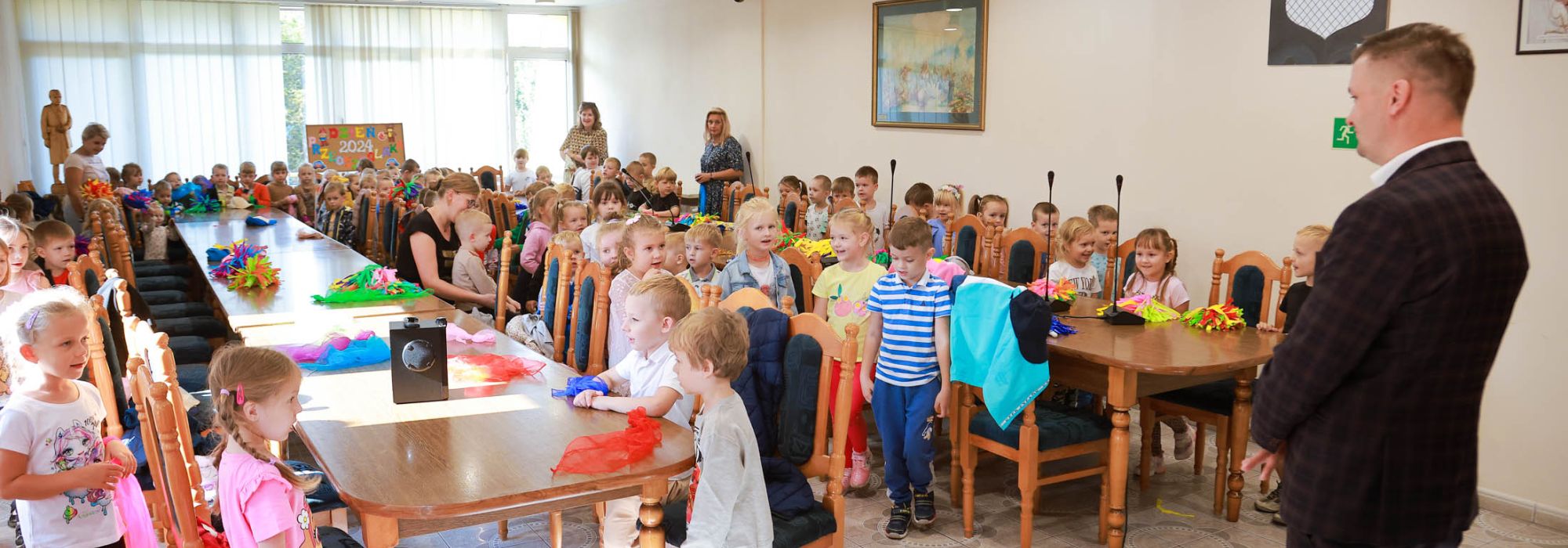 Mała Inwazja Wielkich Serc – Przedszkolaki w Urzędzie Miasta Bodzentyn